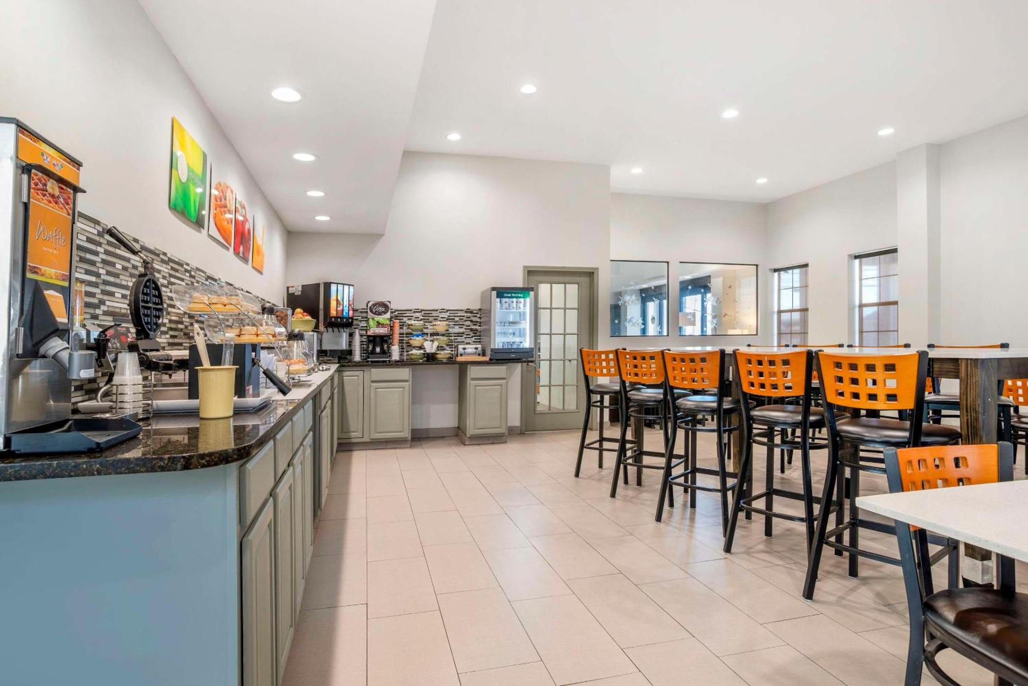 Quality Inn & Conference Center Panama City Luaran gambar