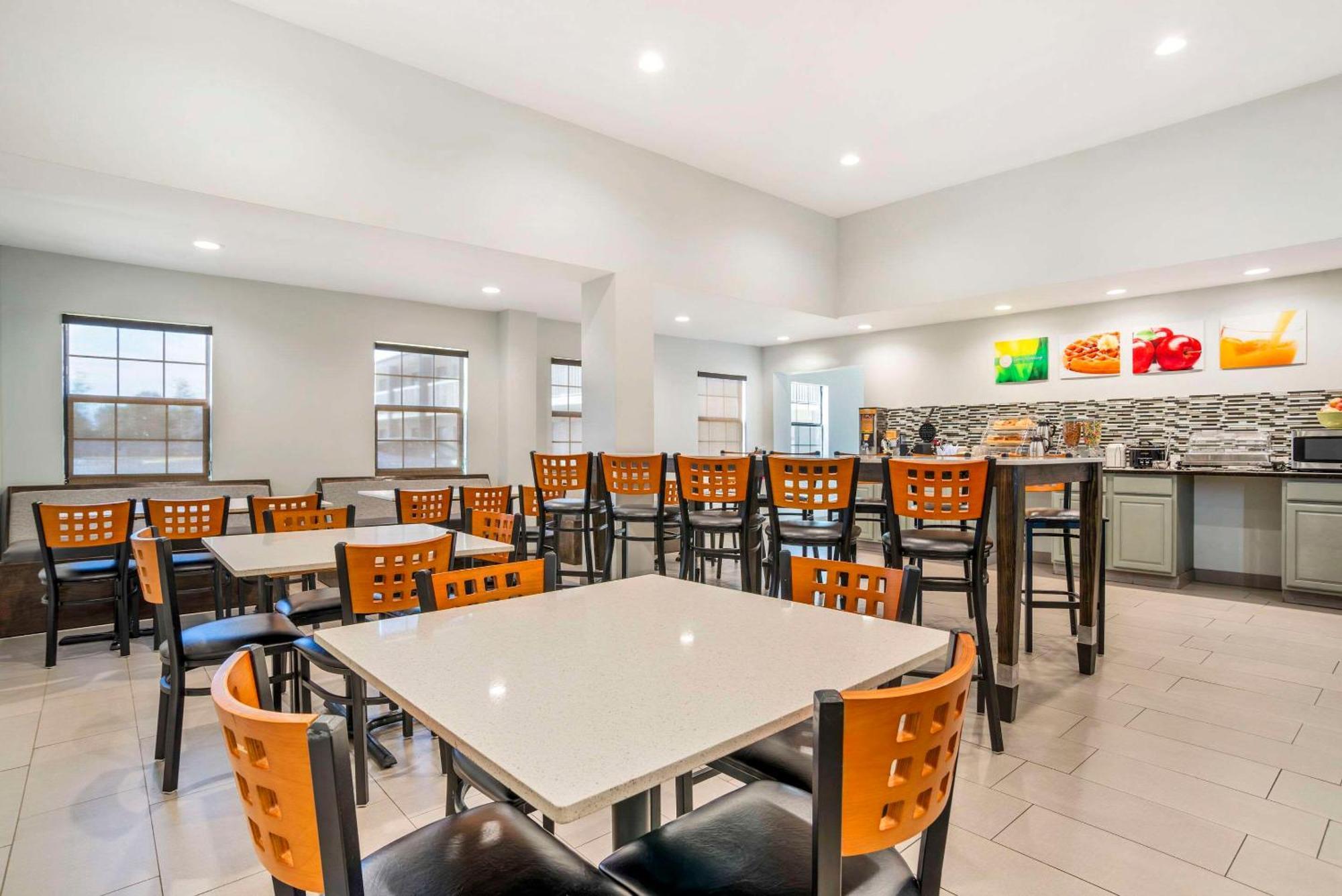 Quality Inn & Conference Center Panama City Luaran gambar